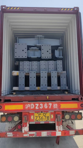Struttura in acciaio in bundle su un camion