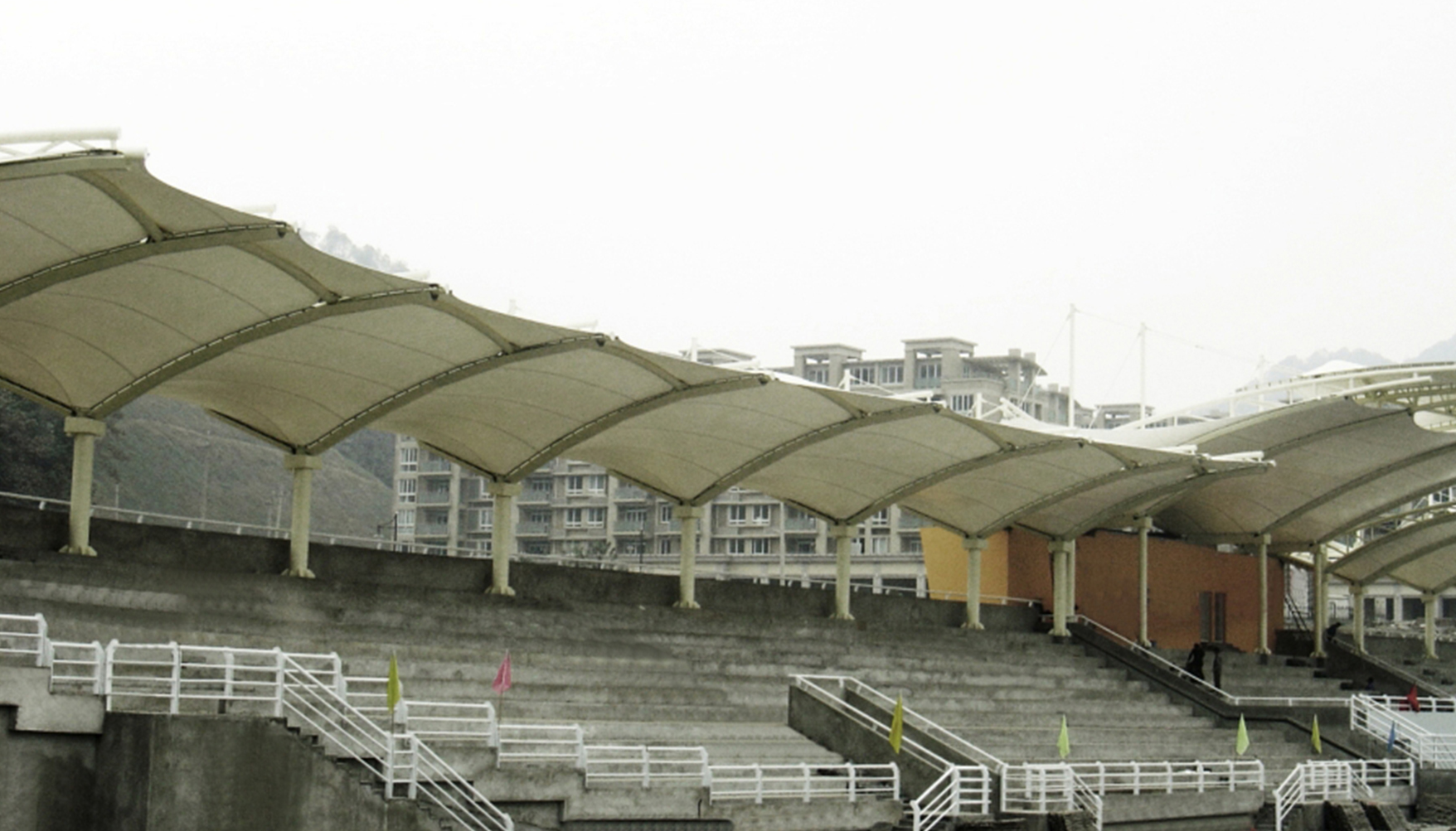 15-6浙江科技学院看台膜