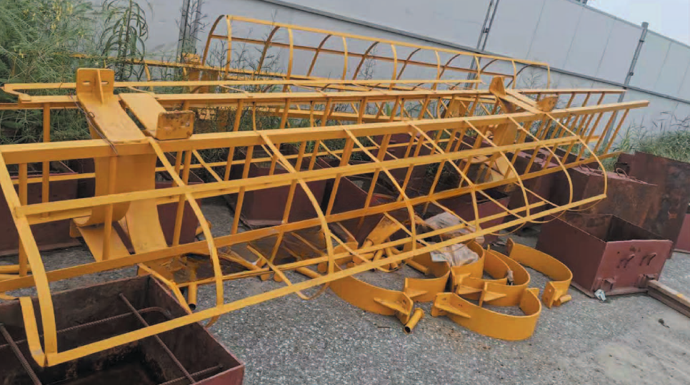 Construction Ladder Safety Cage