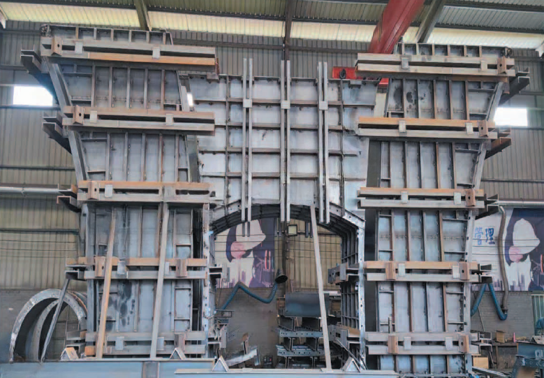 Pier Cap with Tie Beam Steel Formwork